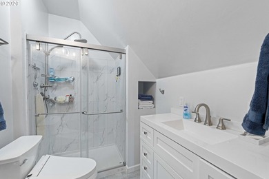 NEW PRICE, MOTIVATED SELLER!! Beautifully updated Victorian home - photo 26