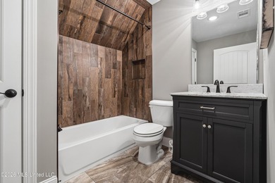 IMMACULATE, move-in ready CUSTOM built 4 bedroom, 3 bath home - photo 27