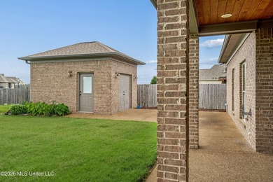 IMMACULATE, move-in ready CUSTOM built 4 bedroom, 3 bath home - photo 30