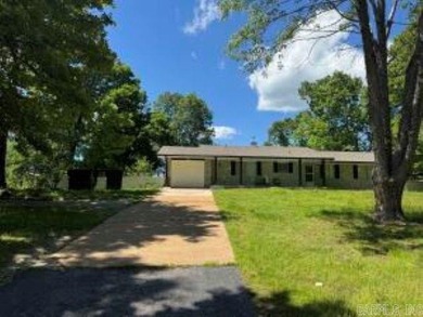 White Oak Lake - Izard County Home For Sale in Horseshoe Bend Arkansas
