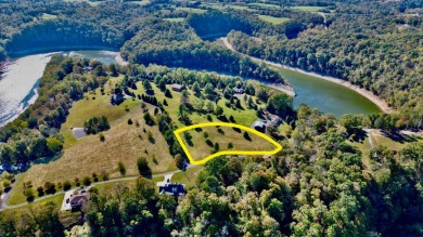 Lake Cumberland Lot Sale Pending in Jamestown Kentucky