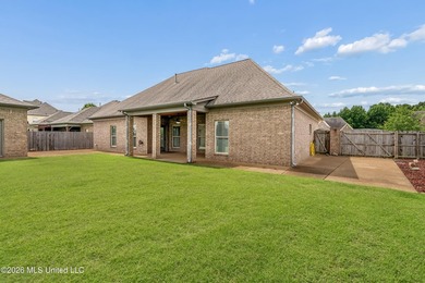 IMMACULATE, move-in ready CUSTOM built 4 bedroom, 3 bath home - photo 33