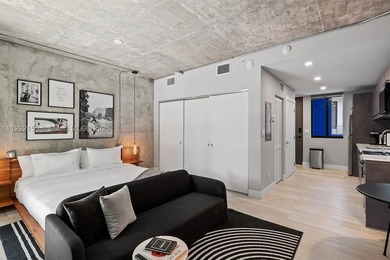 New Pricing, Seller is motivated! Recently appraised at $3.86M - photo 35