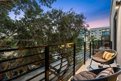 New Pricing, Seller is motivated! Recently appraised at $3.86M - photo 40