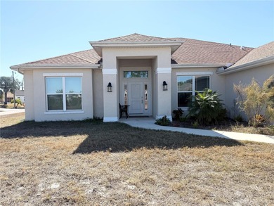 Welcome to 4 BEDROOM/2 BATHROOM HOME WITH A BONUS ROOM/OFFICE ON - photo 3