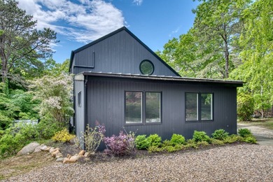 Step into effortless elegance with this contemporary 3-bed - photo 4