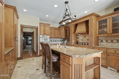 THIS MAGNIFICENT SMOKY MOUNTAIN ESTATE BOASTS 11,312 SQ FT OF - photo 25