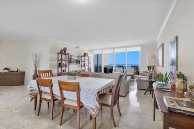 Rarely available True 3 BED and 3 BATH at L'Hermitage with - photo 4