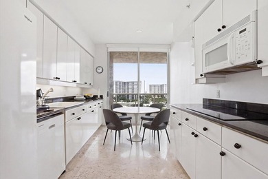Rarely available True 3 BED and 3 BATH at L'Hermitage with - photo 10