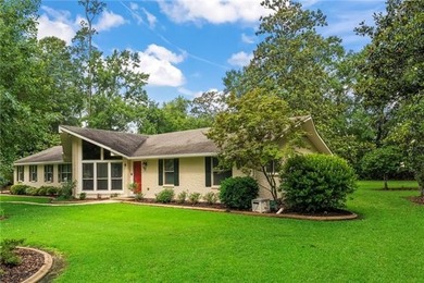 Lake Pontchartrain Home For Sale in Covington Louisiana