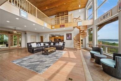 Private 11.08 acre Beaver Lake retreat with expansive lake views - photo 3