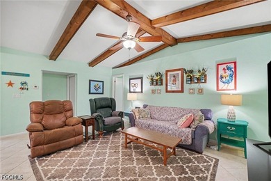 LOTS of Space! Located on an oversized 3-lot site, this - photo 4