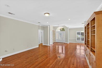 Beautiful home loaded with curb appeal, circular dive and side - photo 8