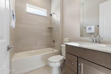 Why wait for new construction? This like-new move-in ready 2022 - photo 13