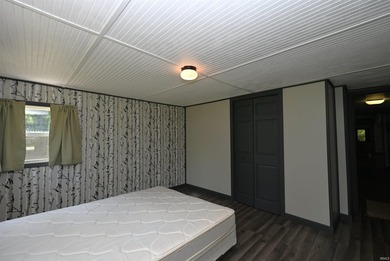Discover Your Perfect Tippecanoe River Retreat! This beautifully - photo 28