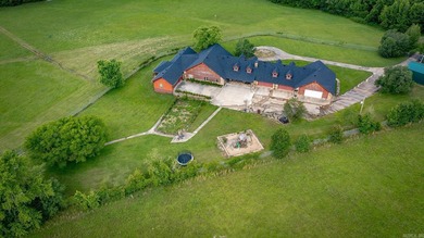 New Roof!!! Recently annexed into Haskell, this property offers - photo 2