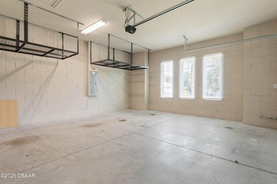 Why wait for new construction? This like-new move-in ready 2022 - photo 50