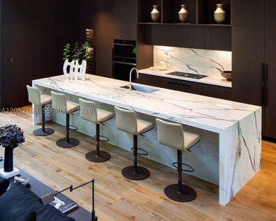 Featured on the cover of Luxe Magazine, this architect owned - photo 11
