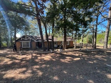 Lake Tonkawa Home For Sale in Hilltop Lakes Texas