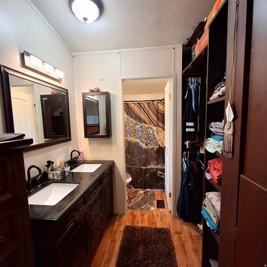 ***Sellers offering $1400 concessions! Welcome home to this - photo 15