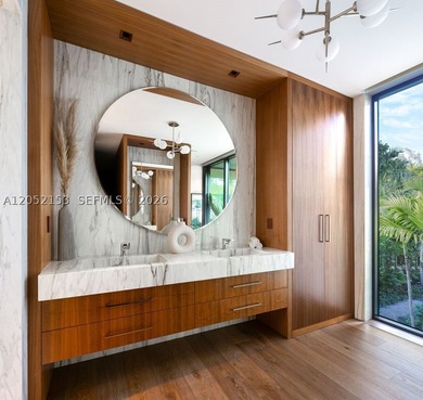 Featured on the cover of Luxe Magazine, this architect owned - photo 22