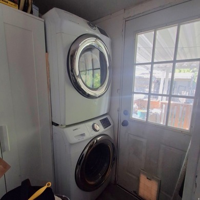 ***Sellers offering $1400 concessions! Welcome home to this - photo 22
