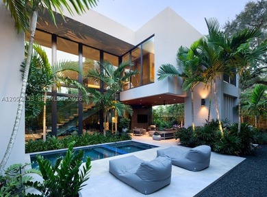 Featured on the cover of Luxe Magazine, this architect owned - photo 28