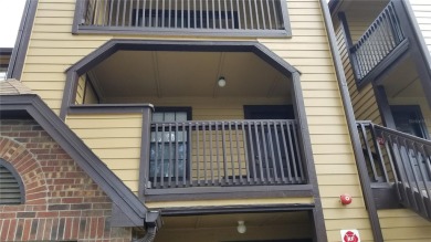 Lake Condo For Sale in Altamonte Springs, Florida