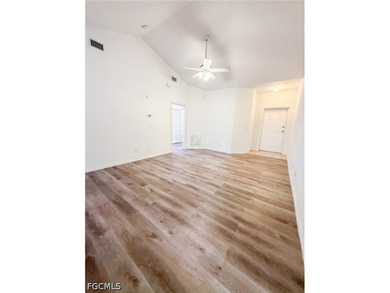 Welcome to this 3-bedroom, 2-bathroom 2nd floor condo located in - photo 4