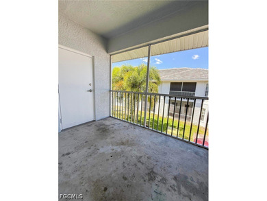Welcome to this 3-bedroom, 2-bathroom 2nd floor condo located in - photo 8