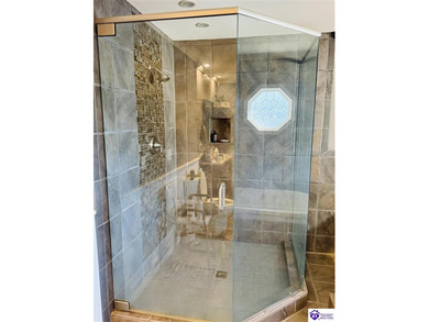 BEAUTIFULLY UPDATED 3 BEDROOM, 1.5 BATH HOME offering comfort - photo 24