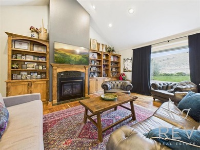 A rare opportunity to own a truly exceptional property that - photo 24