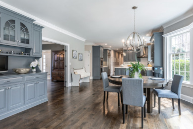 Grand Open Plan Lake home w/Classic Design - photo 15