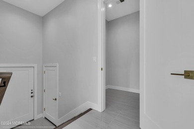 Welcome to The Baron Model. A luxurious home to be built in the - photo 33