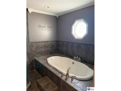 BEAUTIFULLY UPDATED 3 BEDROOM, 1.5 BATH HOME offering comfort - photo 34