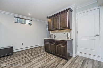 Welcome to 86 West Castor Place, a truly exceptional - photo 46