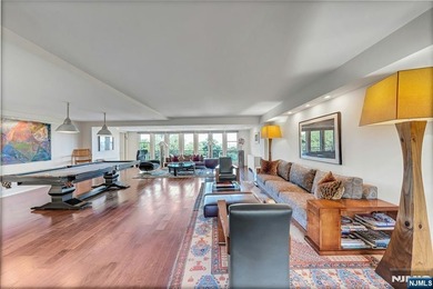 Premier luxury living opportunity in one of the most exclusive - photo 6