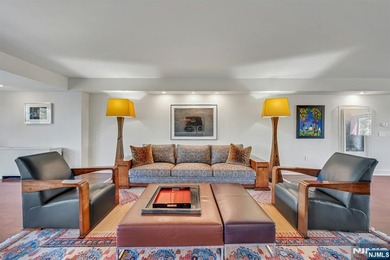 Premier luxury living opportunity in one of the most exclusive - photo 8