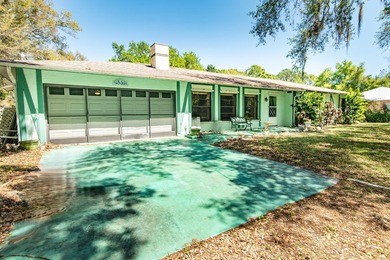 Exceptional 3 Bed/2 Bath home with situated on a generous 1 - photo 1