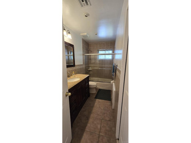 A beautifully maintained ranch situated on a spacious 70' x 100' - photo 6