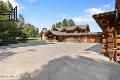 Initially operated as a B&B, this property can accommodate many - photo 11