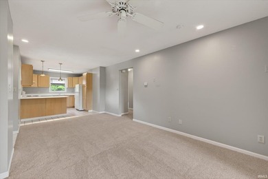 Enjoy easy living in this well maintained upper-level condo - photo 5