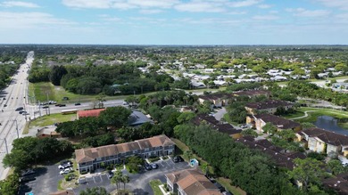 Welcome to this inviting 2-bedroom, 1.5-bath townhouse located - photo 7