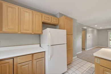 Enjoy easy living in this well maintained upper-level condo - photo 10
