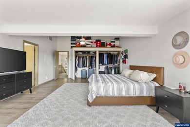 Exceptional home offering 3,478 sq. ft. of versatile living - photo 21