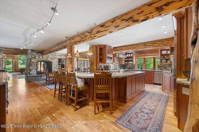 Initially operated as a B&B, this property can accommodate many - photo 31