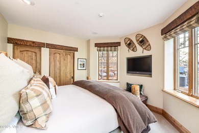 Rare opportunity to own the largest 5 bedroom townhome in the - photo 32