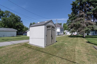 Affordable and adorable! Cozy 2 bedroom 1 bath with a 12x16 up - photo 4