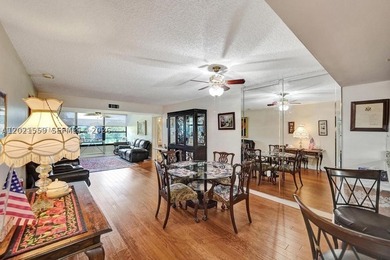 Spacious & rarely available SUPERIOR model in the highly - photo 9