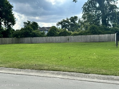 Neuse River Lot Sale Pending in New Bern North Carolina